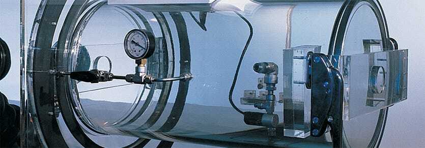 A Practical Guide to Vacuum Measurement and Operation