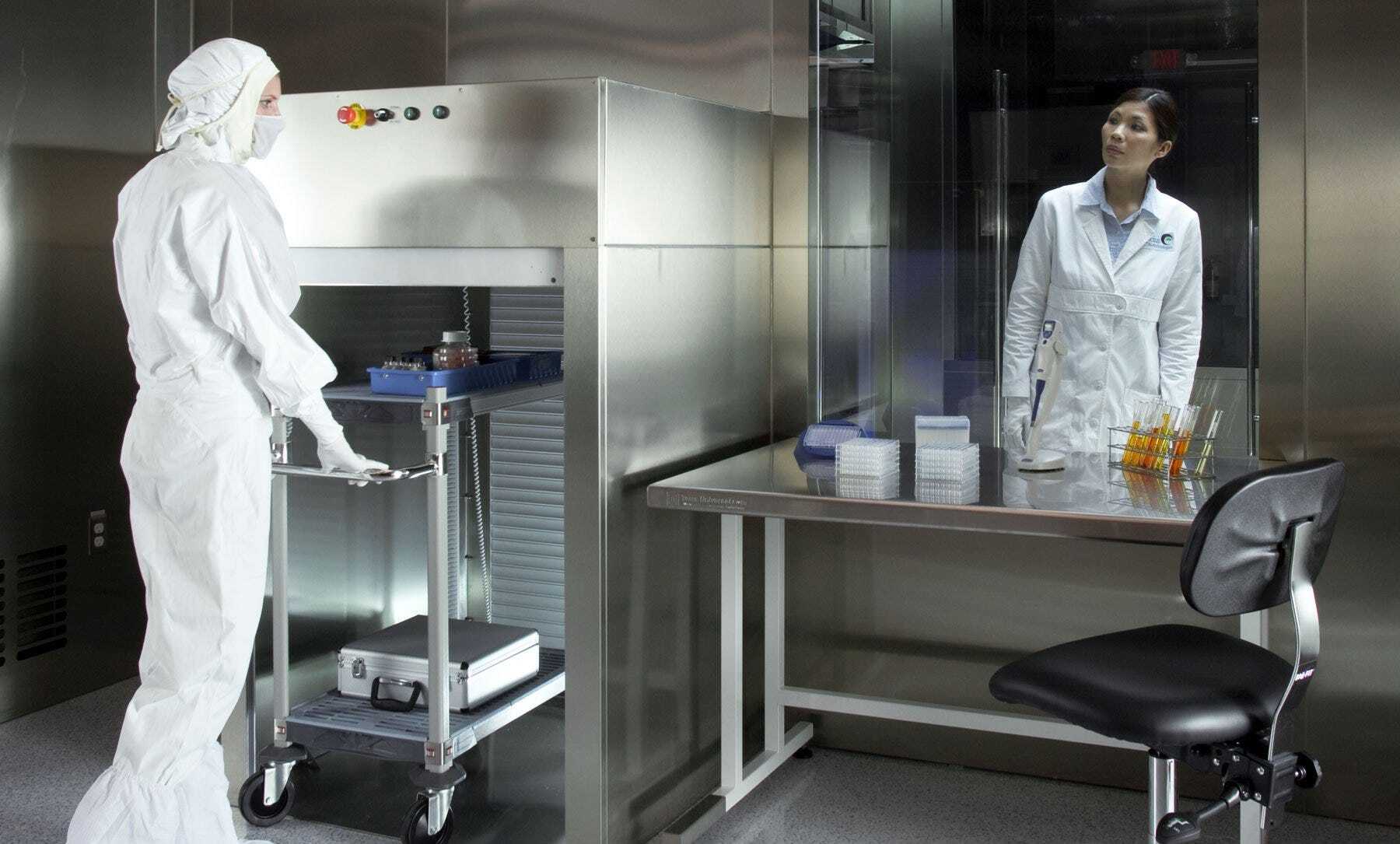 Stainless Steel BioSafe Cleanroom with Cart Pass-through