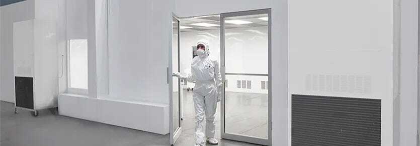 Isolation vs. Containment Cleanrooms