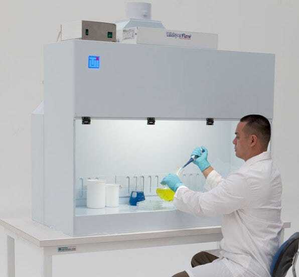 Horizontal vs Vertical Laminar Flow Hoods